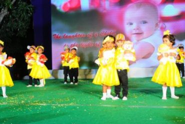 DANCE PERFORMANCE