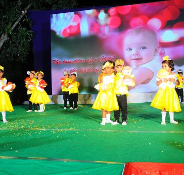 DANCE PERFORMANCE